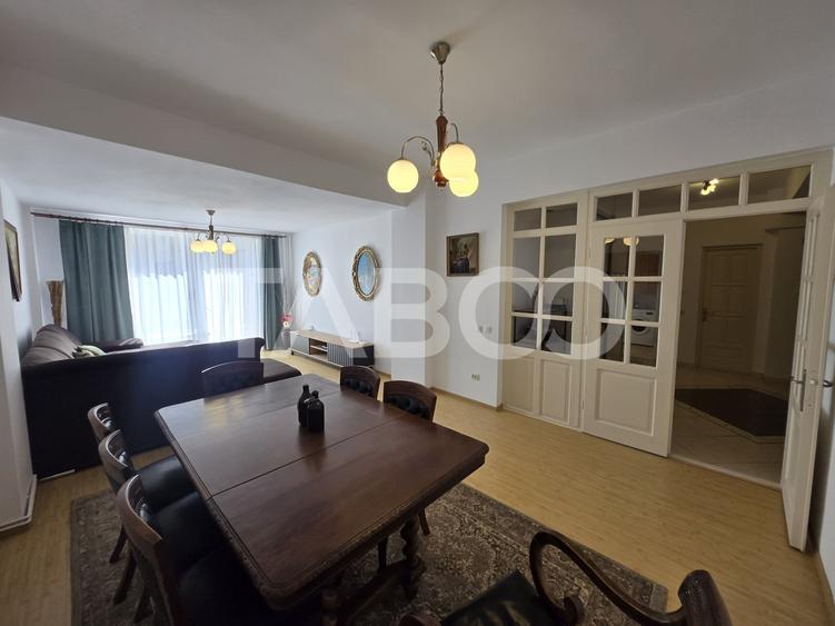 Apartament cu 4 camere decomandat, mobilat în Mihai Viteazul
