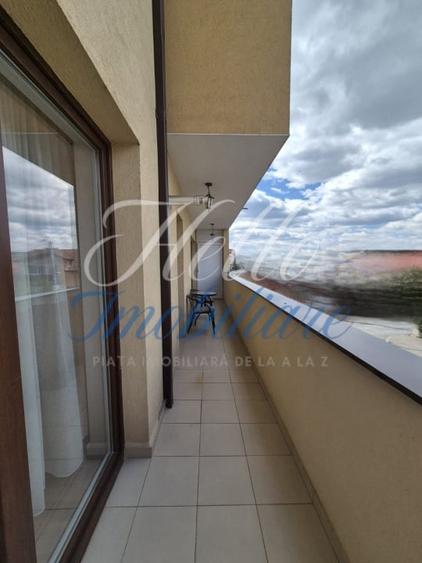 Apartament cu 3 camere decomandat, mobilat în Florești
