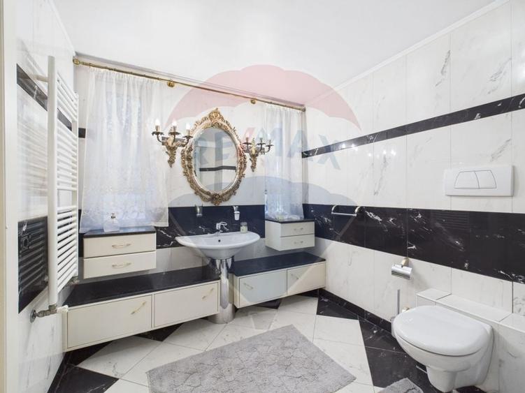 Vilă spectaculoasă în Balotești, curte 5000 mp si piscina interioara - 19