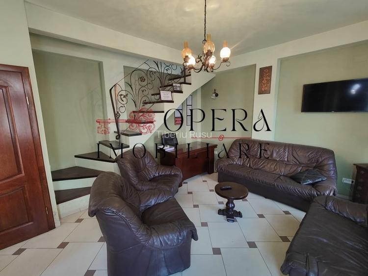 Spatiu comercial, 55 m.p., de inchiriat, zona Podul de Piatra