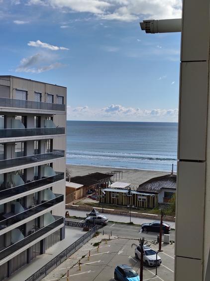 Apartament cu 2 camere mobilat și utilat, vedere la mare - 1
