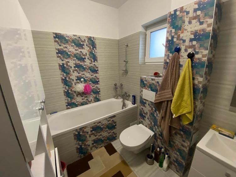 Duplex cu 4 camere si mansarda. Complet mobilat si utilat. Comision 0 - 11