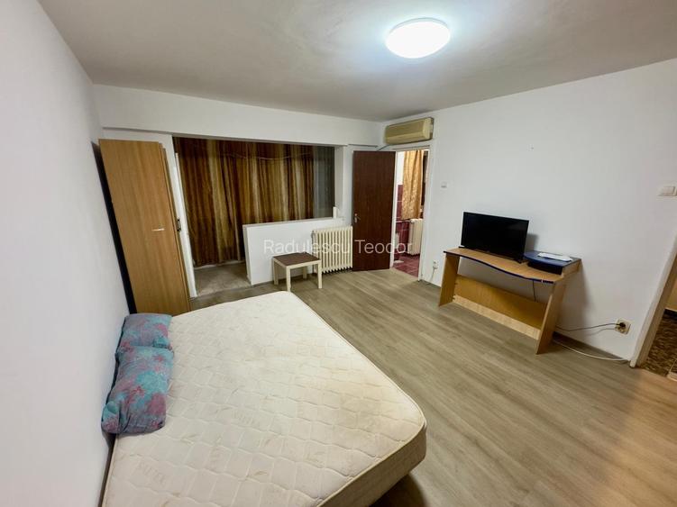 Garsoniera decomandata | 1 minut Metrou Gorjului | Bloc anvelopat