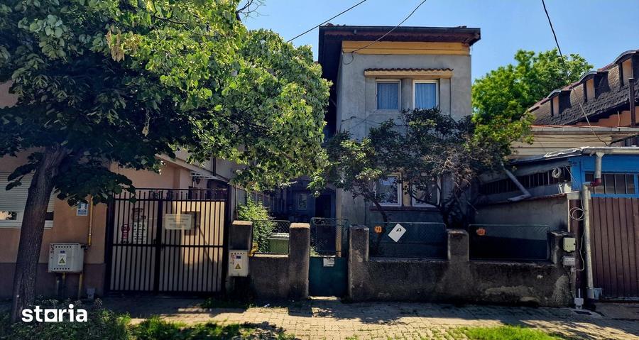 Apartament cu 2 camere semidecomandat în Grivița