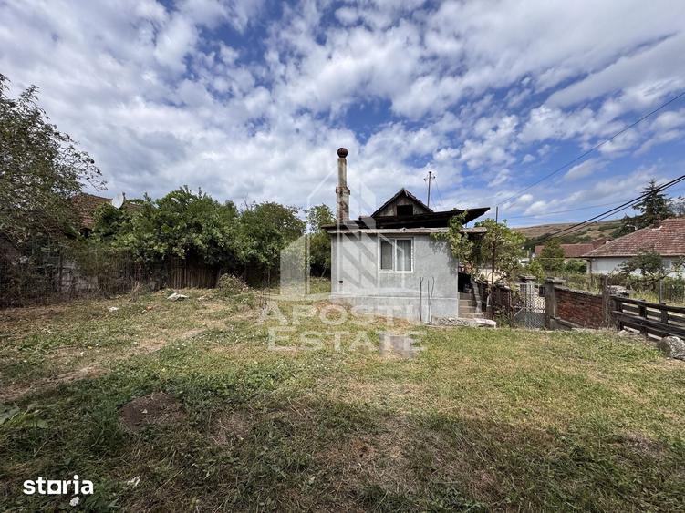 Casă cu 3 camere cu Teren 841 Mp în Central