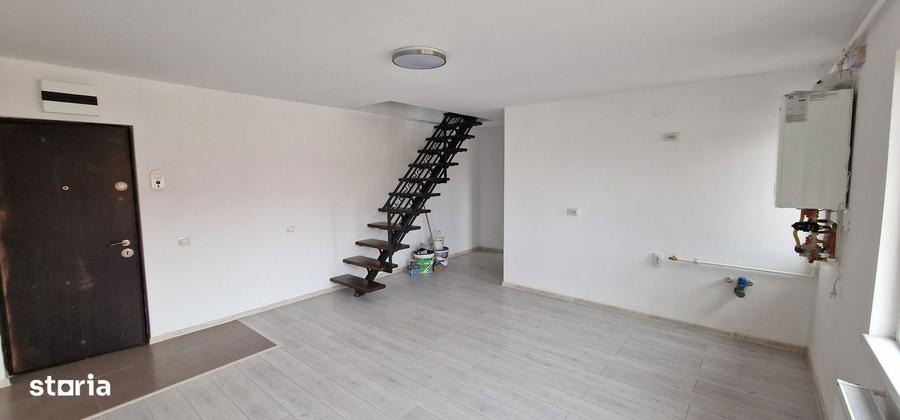 DIRECT PROPRIETAR ! AP 4 camere ,la mansarda, zona Bdul Mihai Viteazu - 7