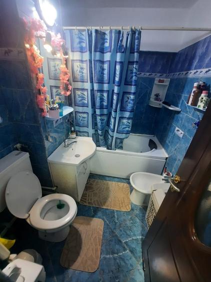 Apartament cu 2 camere decomandat 3/8, zona Nicolina - 7