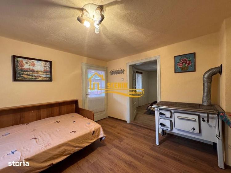 Comuna Bran, str. Pricipala, casa partial renovata, P + E, dependinte, - 6