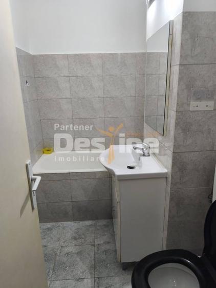 Garsoniera, suprafata de 28 mp cu loc de parcare in cartierul Tractorul - 4