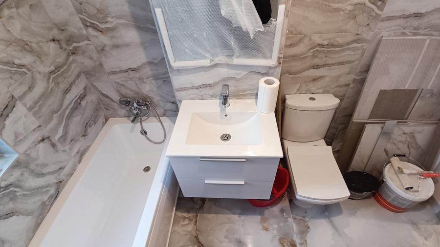 Apartament cu 2 camere decomandat în Calea Moldovei