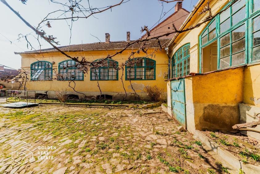 4 Camere la casă, 215mp+261mp teren, str Preparandiei - 29