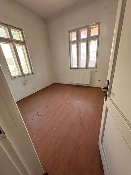 spatiu comercial - COMARNIC - 9