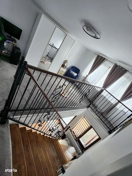 Casa rezidentiala cu 9 camere, amplasare centrala - 11