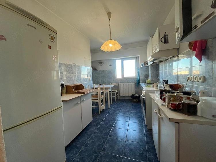 Apartament 4 camere decomandat , hol mare , bucatarie mare 92m2. 145000euro - 9