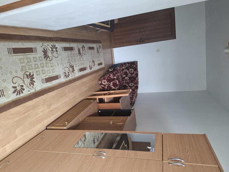Garsonieră decomandată în Bucium