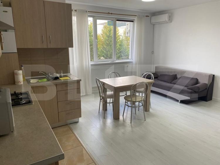 Apartament 3 camere, 63 mp, zona Vivo - 1