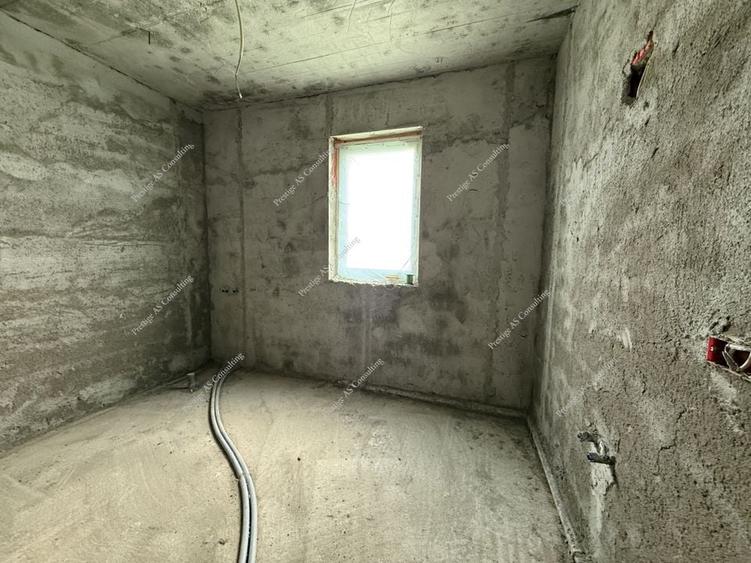 Casa la rosu dispusa pe Parter | 740 Teren | Sag - 10