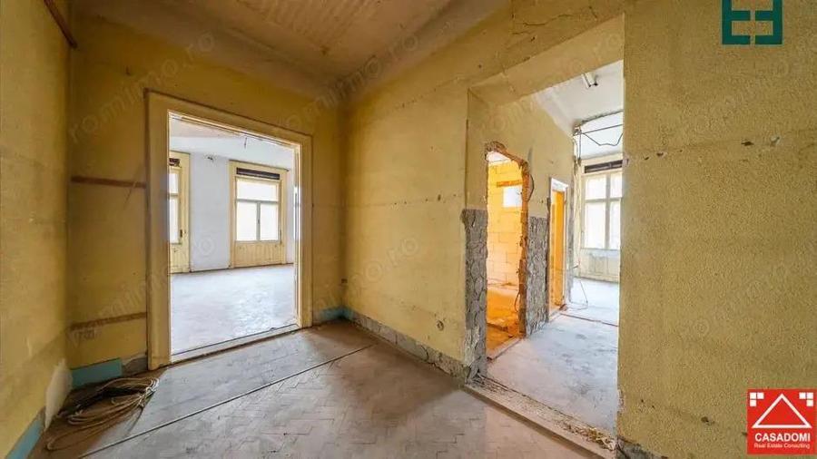 Apartament ultracentral cu 2 garaje - 10