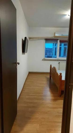 Apartament  3 camere, etajul 3/4, Pacurari - 4