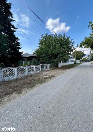 CASA CU TEREN DE VANZARE IN FRUMUSANI, LA 20 DE MINUTE DE BUCURESTI - 2