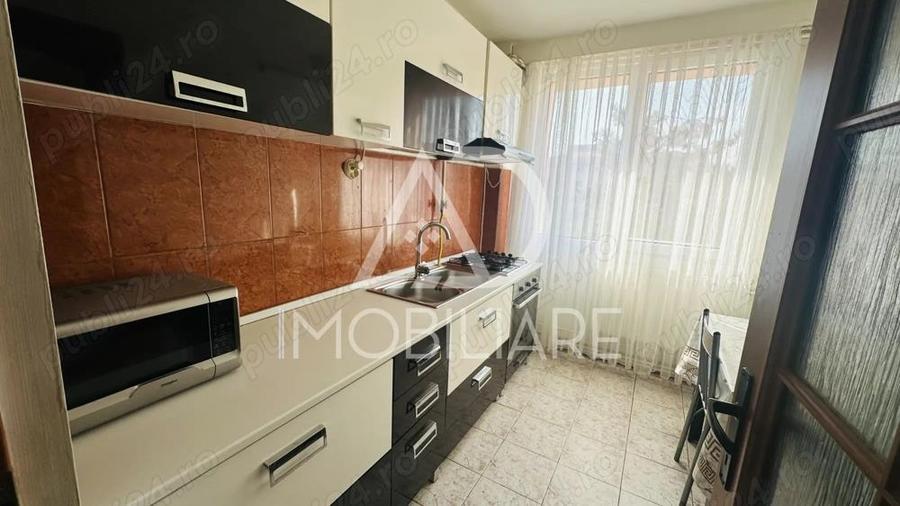 De vanzare apartament cu 3 camere, zona centrala - 5