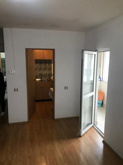 Garsoniera, zona Ostroveni, mansarda, 30 mp, mobilata, cu centrala proprie - 6