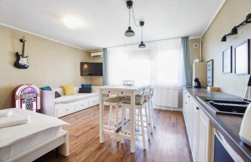 Inchiriez apartament cu o camera Ared - 3