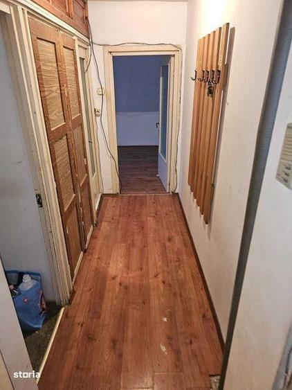 Apartament de vanzare 3 camere Resita - 2