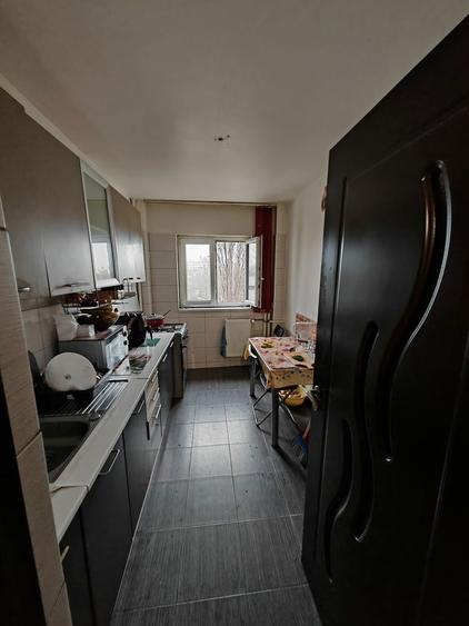 Vand apartament 2 camere Basarabia - 5