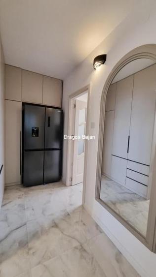 3 camere // decomandat // Renovat - 11