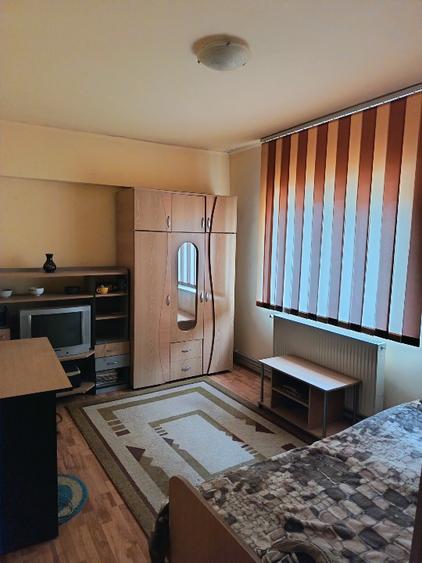 Vand garsoniera Costești - 2