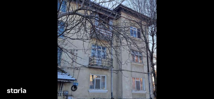 Apartament spatios 2 camere, Pascani deal, Pav. S - 6