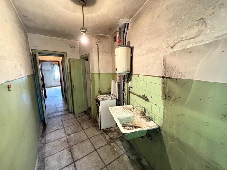 Apartament 3 camere, 86 mp, etaj 1, langa Parcul Carol, de renovat - 11