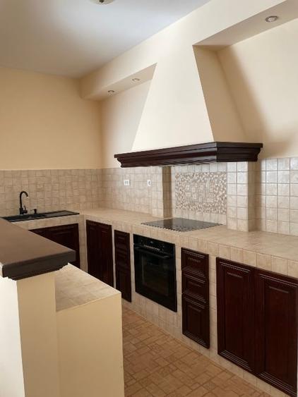 Casă în stil mediteranean, plină de lumină și farmec, cu grădină frumoasă - 4