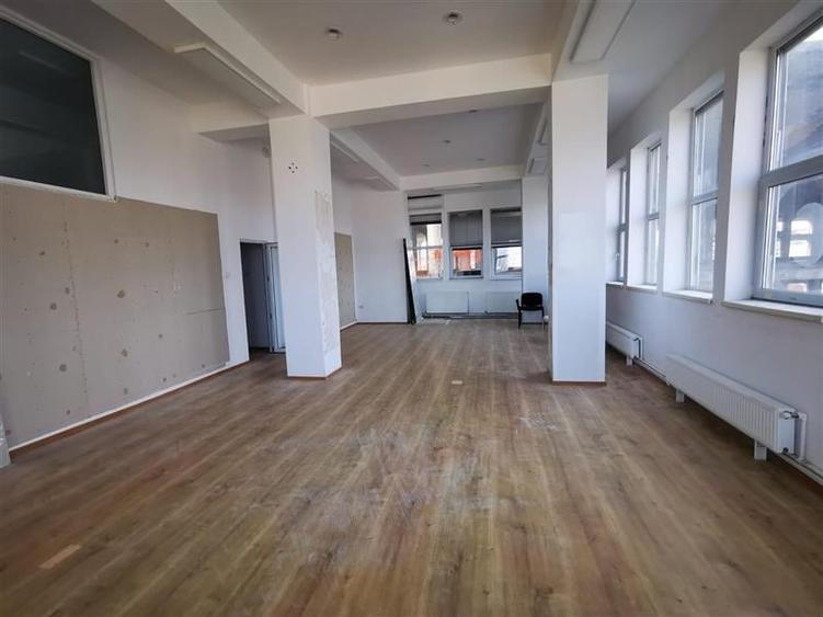 Inchiriere spatii de birouri de la 100 mp - 4