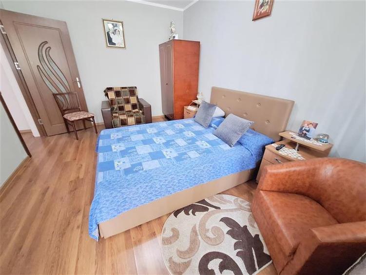 Apartament 2 camere semidecomandat, zona  Ura - 5