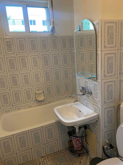 inchiriez apartament 2 camere Apartamentul este complet mobilat si utilat, gata de mutare imediata. - 2