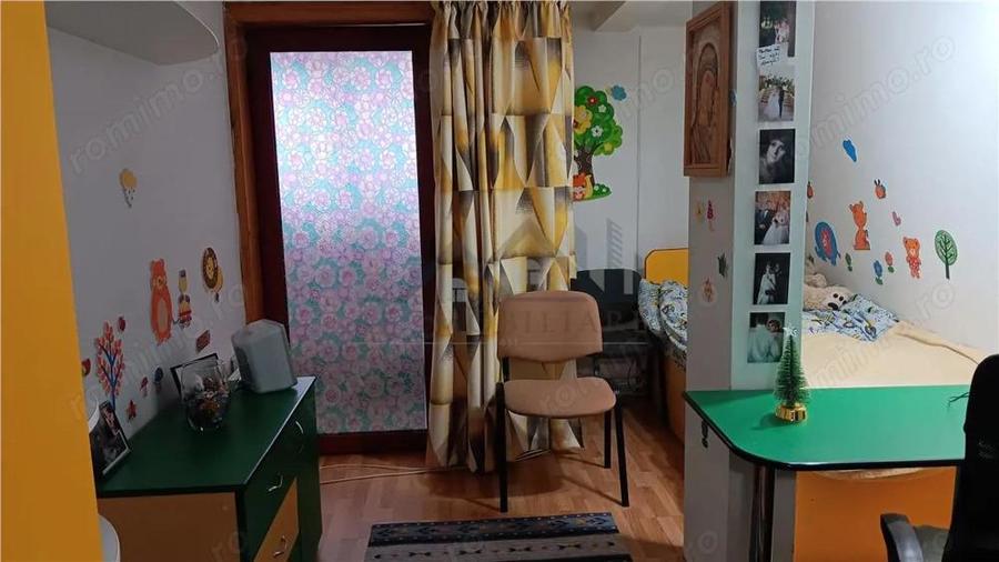 Barnova str Principala Vila P+1+M 225mp Teren 600mp amenajat - 19