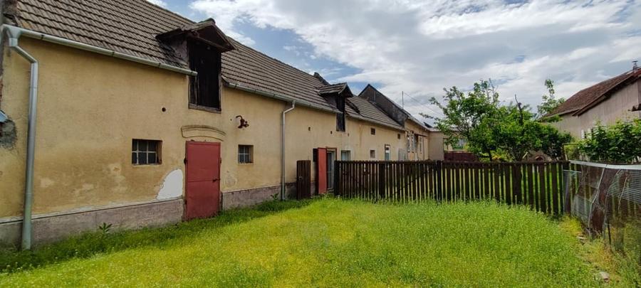 Casa si gospodarie tip sasesc in Bod langa Scoala si Primarie - 3