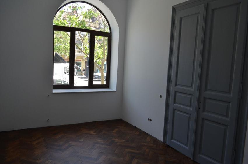 Apartament renovat in zona centrala - 5
