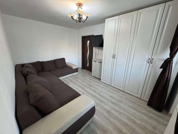 Inchiriez apartament 4 camere - 2