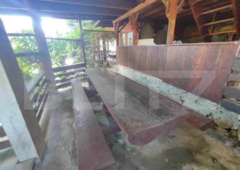 Pensiune 12 camere, 1500 mp teren, Sucevita - 3