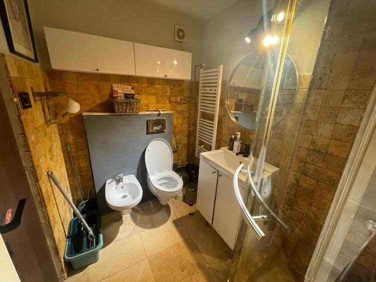 Garsoniera dubla extrem de spatioasa aproape de Casa Poporului si Politehnica - 1