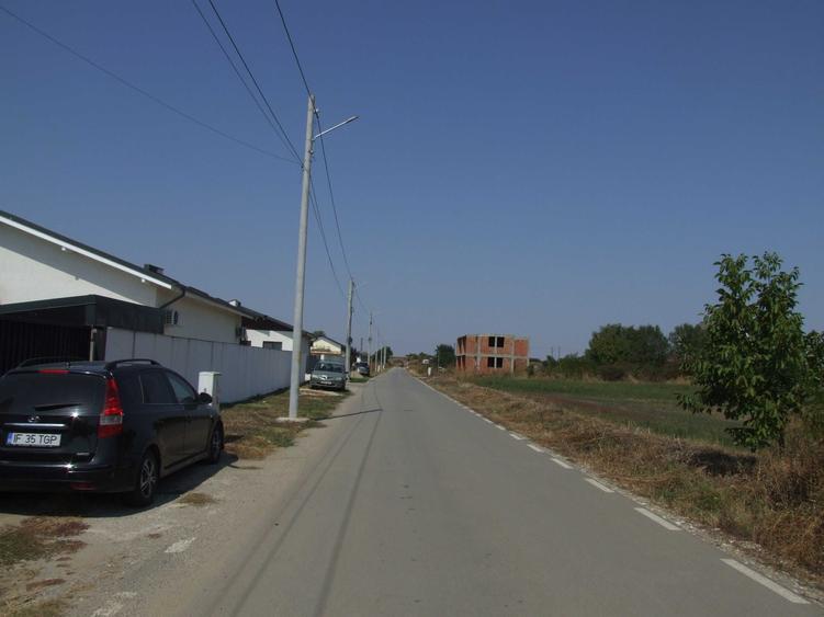 Spațiu comercial, în Domnești