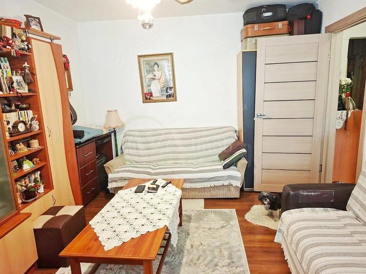 Garsonieră decomandată în Central