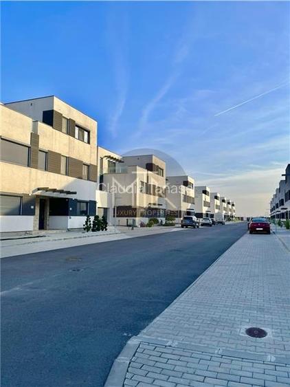 EXCLUSIV | SCOALA AMERICANA - Complex cu PISCINA | Pipera - Vila Duplex / 327 MP
