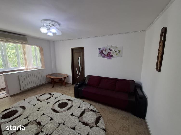 Apartament cu 3 camere în Inel II