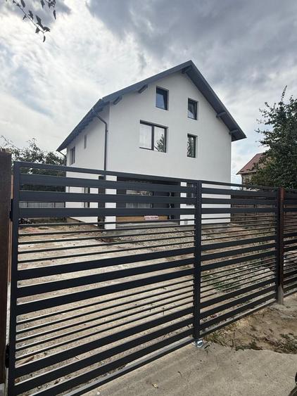 Casă cu 4 camere în Valea Mare
