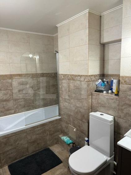 Apartament cu 4 camere decomandat, mobilat în Ultracentral