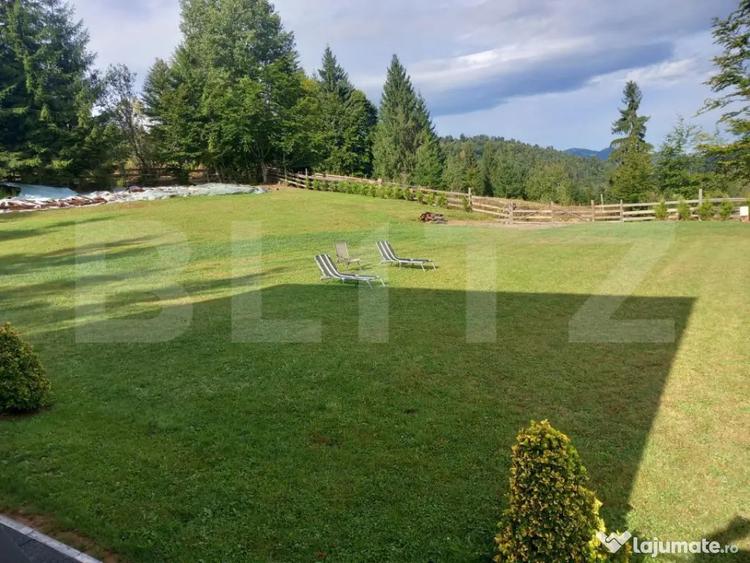 Casă cu 4 camere cu Teren 3450 Mp în Central